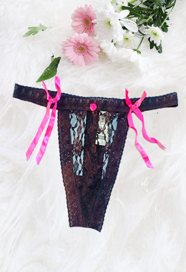 High Waist Crotchless V-String, NikkiandNaomi